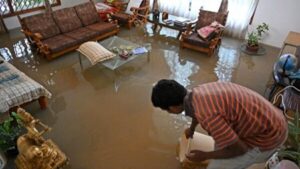 Read more about the article Bengaluru Weather Chaos 2025: 5 Lives Lost, City Drowns in Floods
