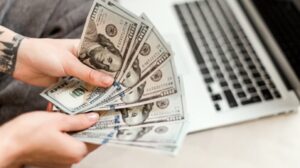 Read more about the article Ultimate Guide to Earning Money as a Teen in 2025: Top Side Hustles for Gen Z and Millennials
