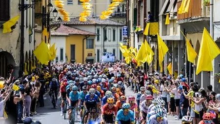 Read more about the article Tour de France 2025: Pedals, Pain & Pyrenees – The Ultimate Cycling Madness!